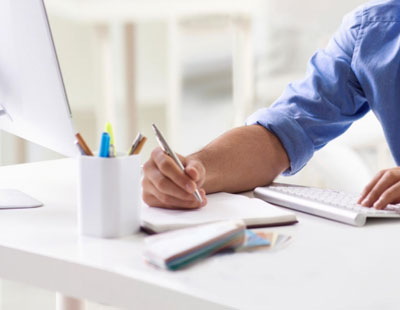 向弟海在大同农商行慰问生活困难党员